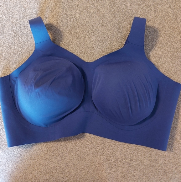 SOLD Evelyn and Bobbie bundle xl (4) beyond bras. - Picture 13 of 13